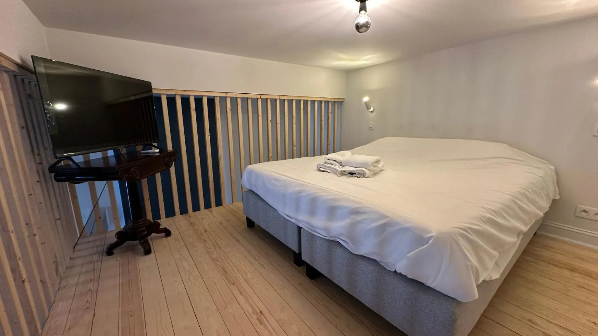 בריסל Self Check In Studio For 2 In Center Of Ixelles בלגיה
